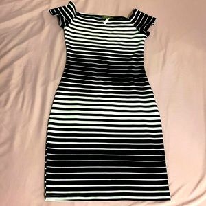 Women dress black and white pattern.